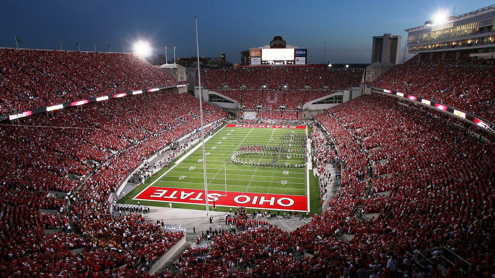 大秀魔鬼筋肉!约克雷斯破门锁定冠军,脱衣怒吼露出八块腹肌