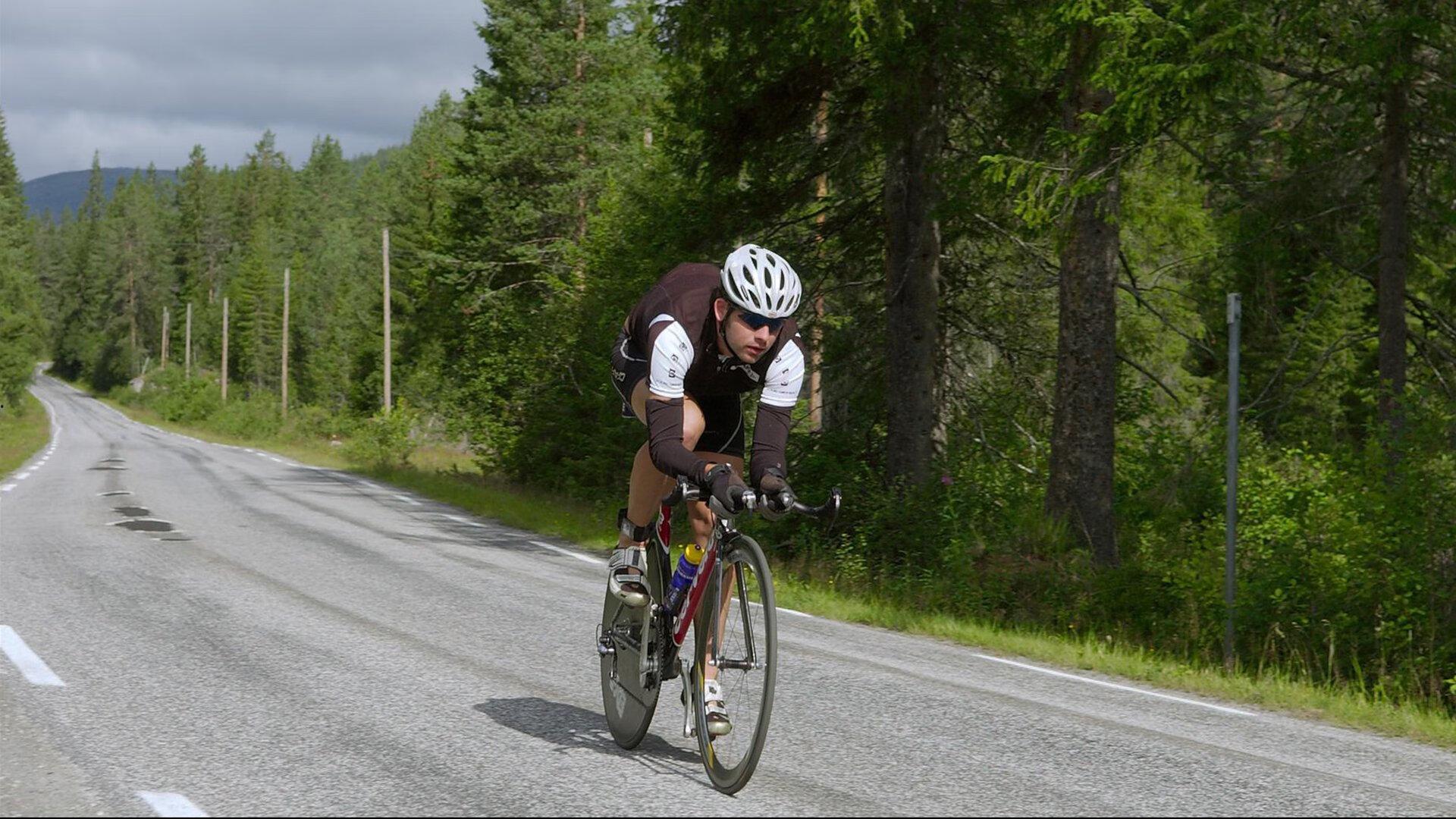 米兰瞄准瑞典新星帕萨利奇，18岁高中卫或成后防未来支柱